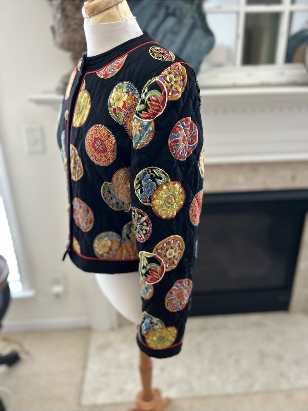 RARE Boutique Design Silk Circle-Pattern Jacket - Picture 7 of 14